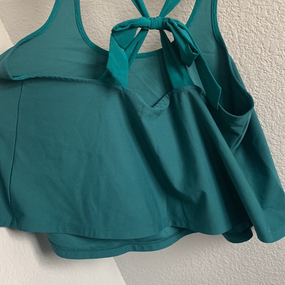 Kimchi Blue flowy blouse - Picture 6 of 10